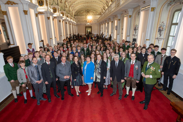 Gruppenfoto vom Gold-Empfang 2026